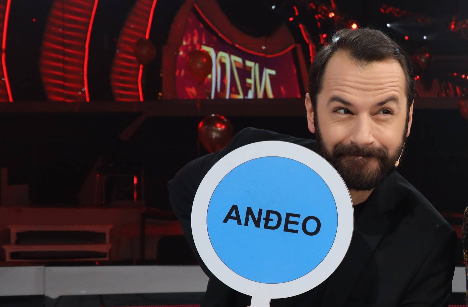 Glumac doživeo neprijatnost: "Olizala me je žena, MORAO SAM DA ZOVEM POLICIJU!" 3 59c4c6165921c65c39a127c65b50c1f505d72d37