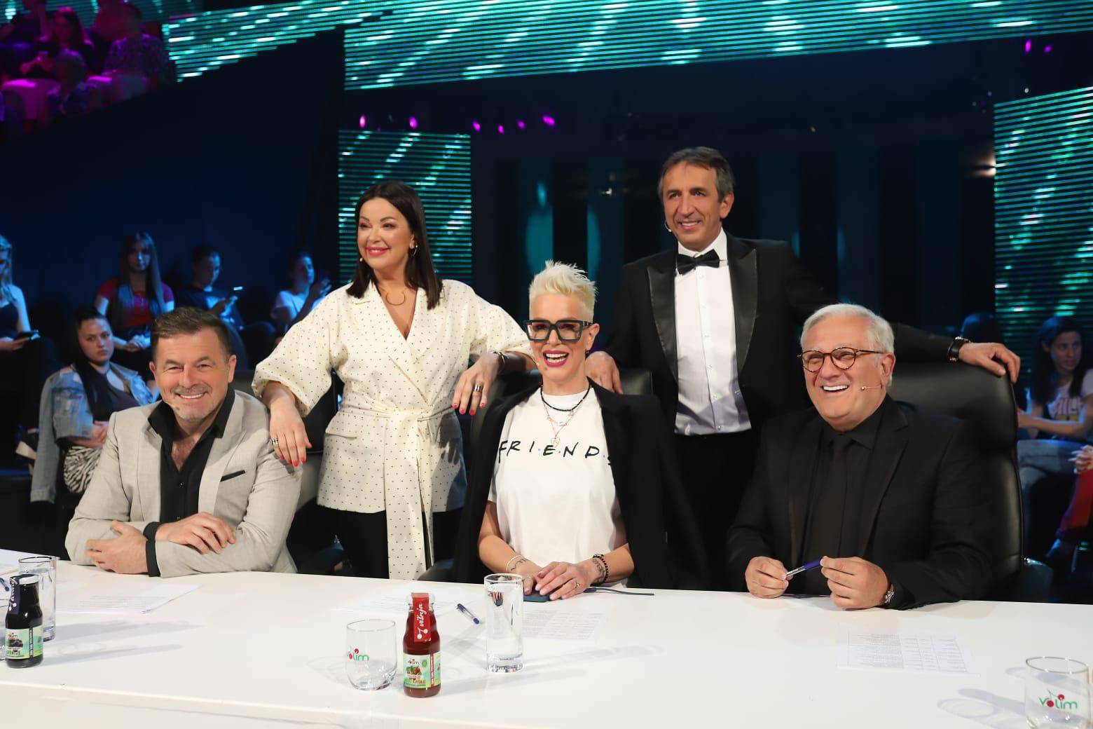 POTPUNO NEOČEKIVANO: Željko OTKRIO sa kojim kolegom je SNIMIO DUET (VIDEO) 3 5a2e534ebedf028a7513d6e69e339426c48dff86