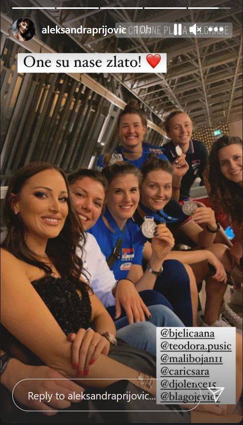 Aleksandra Prijović PUCA OD PONOSA: "To je naše ZLATO" (FOTO) 3 5b85ee195d677df5ed9f14dd19abf638084d1615