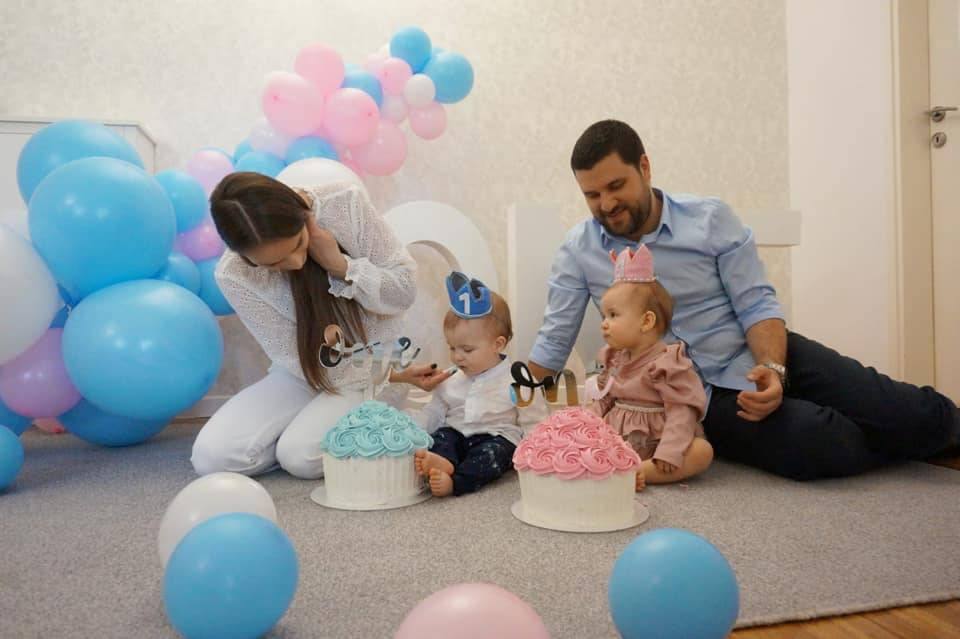 365 DANA ČISTE LJUBAVI I RADOSTI Blizanci Nebojše Vojvodića proslavili prvi rođendan (FOTO) 3 5bbe522a831501f06f51df0e2e43e6efa2a690a3