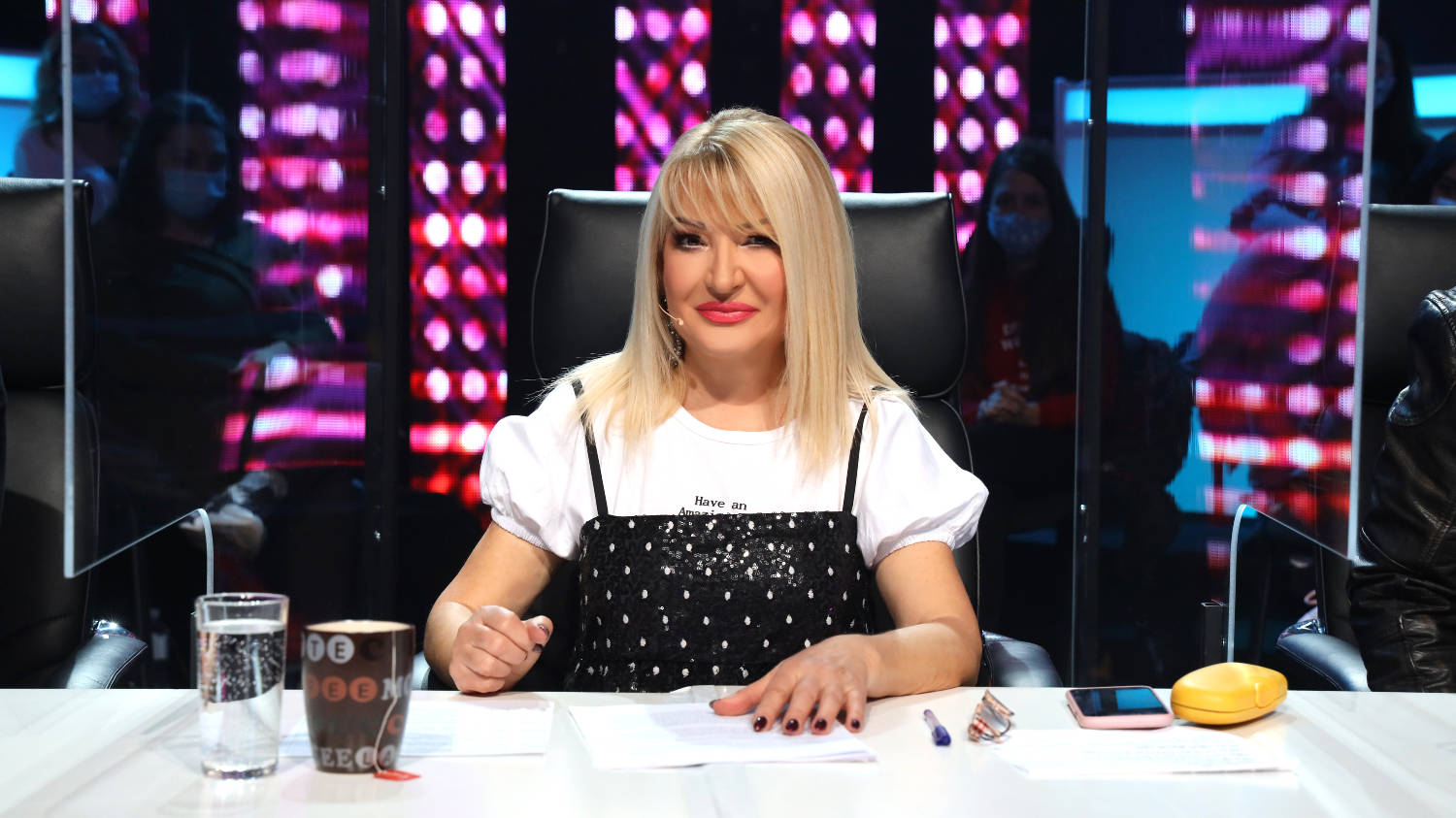 Ko kaže da NARODNJACI I ROKERI NE MOGU ZAJEDNO? Sinoć su se UDRUŽILI pa napravili NEVIĐEN SPEKTAKL (VIDEO) 4 5fb988ee53c833aa2059a69fa157fae1e6de9b05
