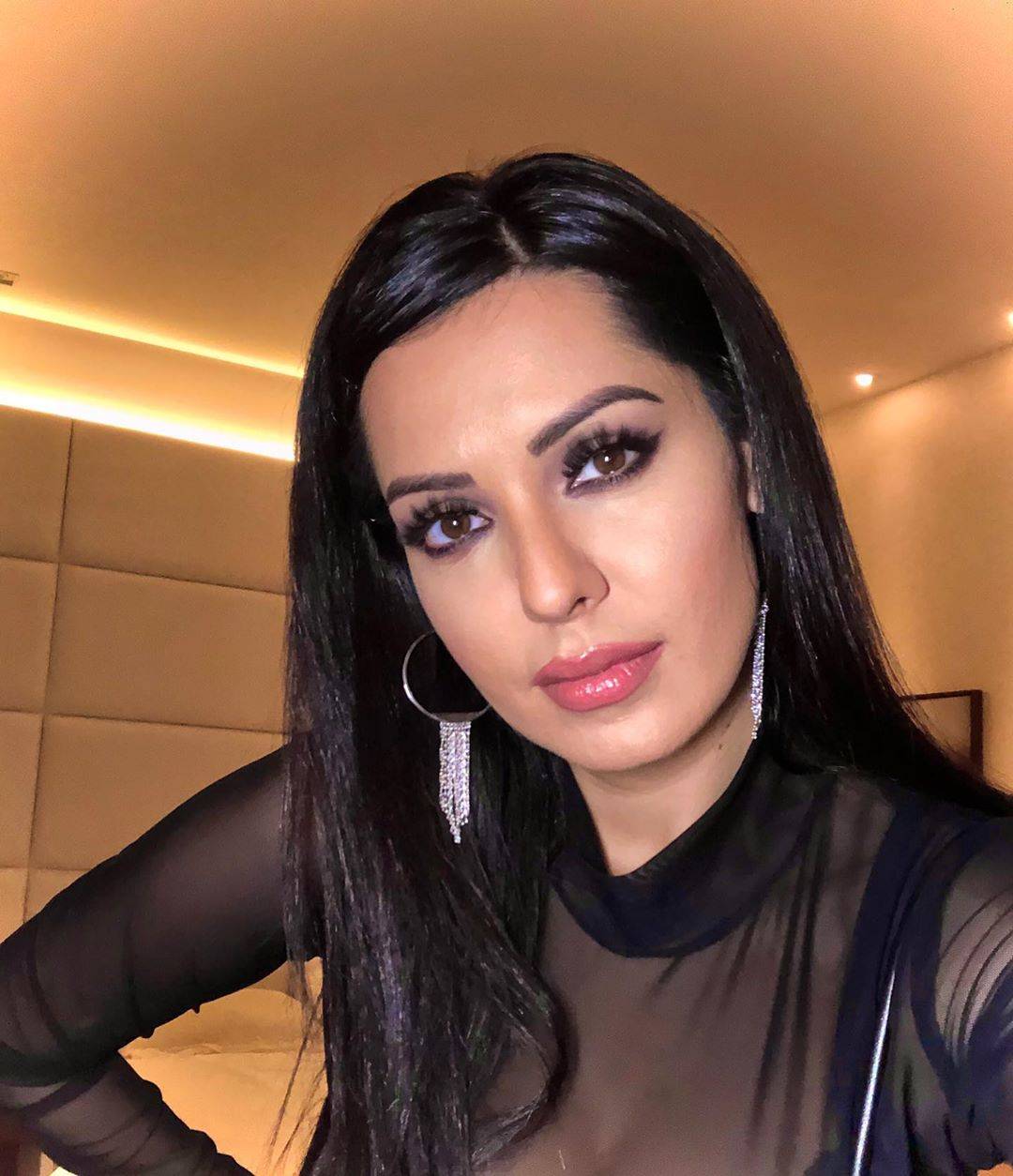 Tanja Savić se obratila ministru Dačiću o slučaju svoje otete dece: Verujem u pravdu! (FOTO) 2 61cf27f9ad4332e3fcc8c30cae06d2205c62093e