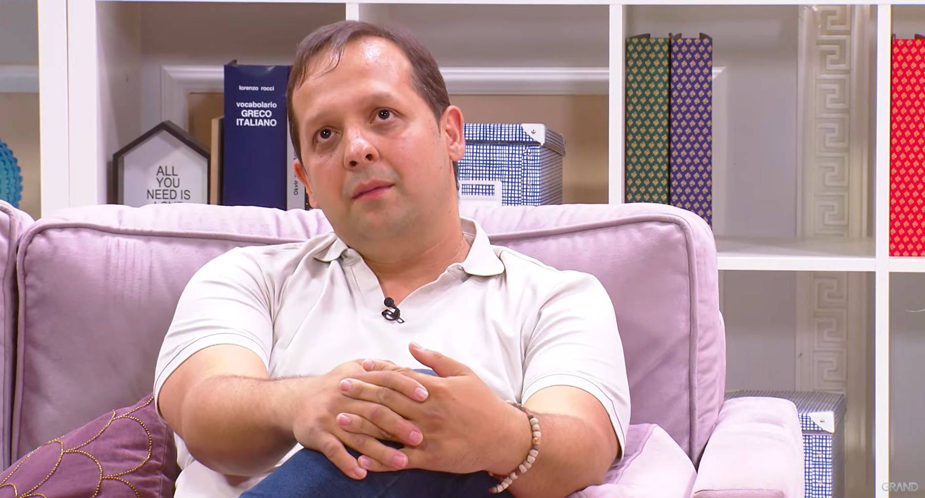 Nema dalje: Emir Habibović peva, gosti prazne novčanike zbog ovog Šabanovog hita (VIDEO) 3 628ec11beb688767c27816f678e56386508fef38