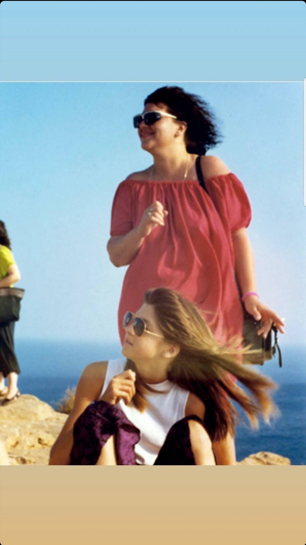 Jelena objavila NIKAD VIĐENU fotografiju sa majkom (FOTO) 2 64223162a066450d1a5f58c19587a573f2cdd056