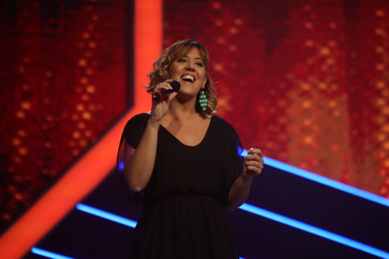 JEDAN POZIV PROMENIO SVE: Suzana Branković NA PREPAD otpevala Silvanine pesme za film (VIDEO) 2 646bbb349d9f80cb7b080fb938ec121e98aea10e