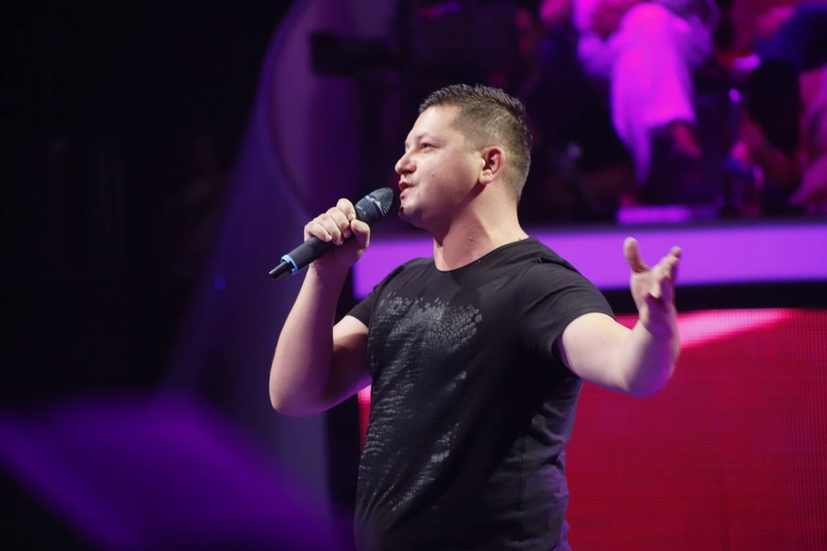 SAM PROTIV SVIH: Đorđe mu jedini pružio šansu, pa mu poručio OVO (FOTO) 2 64efa4869097d90b6ee54099c11ee000a9aea492