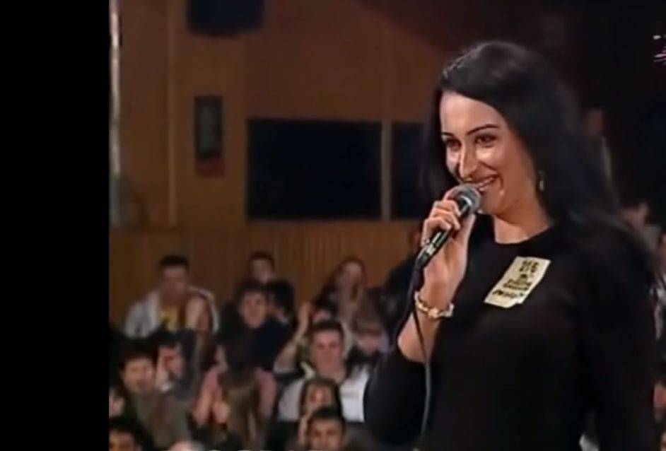 DA LI SE PROMENILA? Ovako je Andreana Čekić izgledala na audiciji za "Zvezde Granda" (FOTO) 2 65aade4b6610c07d3eba0a5f66fd041519d5108e