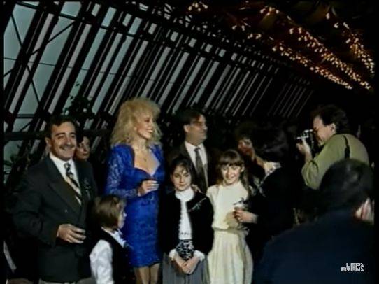 SVADBE O KOJIMA SE PRIČALO Pogledajte kako su na svom venčanju izgledali Brena, Ceca, Saša Popović, Žika Jakšić, JK (FOTO) 3 66ff69218c03b65cf306d358938d9aa9077aba49