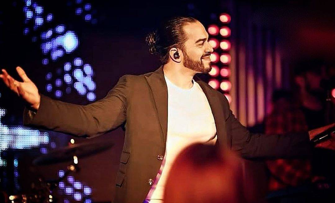 NIKO KAO ADIL Nova pesma "Daj mi ruku" miluje i srce i dušu (VIDEO) 2 6768945ea5b0502c7d576750e6f02bfbb7778b62