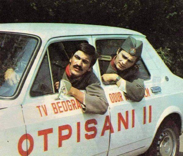 POLA DECENIJE BEZ GAGE! Voja i dalje ne prihvata smrt prijatelja: "ON ZA MENE NIJE POKOJNI!" 2 6add907d8c5b4fb49493ea2ed7e2c3c15e402f9c