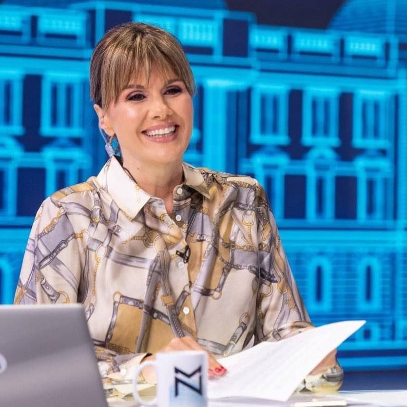 Voditeljka DVA PUTA IMALA KORONU: ''Ja sam baksuz'' 2 6f0554373b7b68d3d21fc9282f8fc47671522431