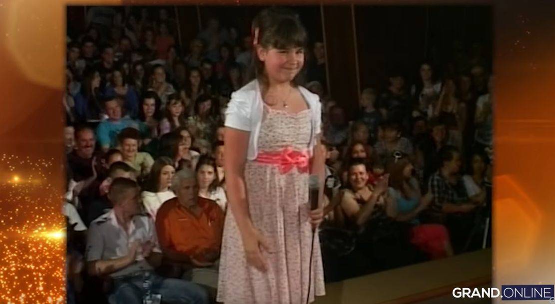''MAJKO MILA'' Valentina se ŠOKIRALA SNIMKOM svoje prve audicije pa nazvala sebe BUCKOM (VIDEO) 4 70e65224d5e281ed6a312db082c23ab6fb91db0d