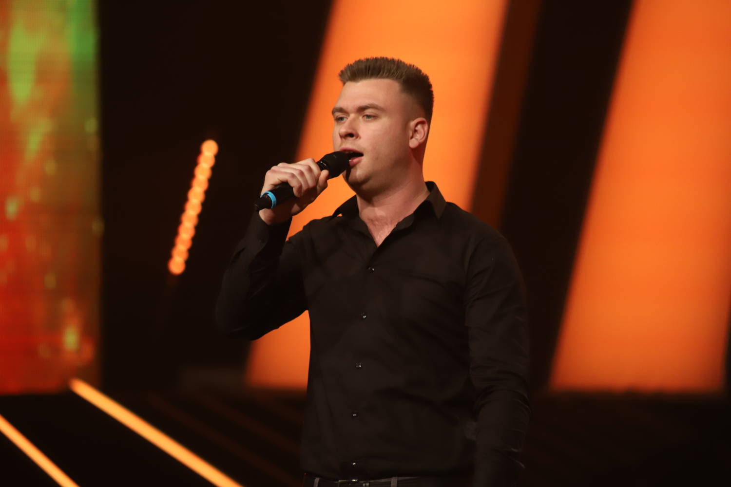 Kenan otvorio dušu o PORODICI i MUZICI: "Da je imao prilike da me čuje BIO BI PONOSAN" 4 720f1258d1d288fd7f8aa3e4aeb2d3babebb5cdf