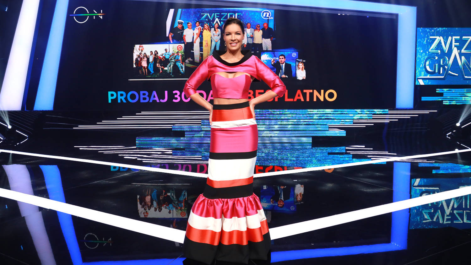 IZA KULISA: Marija OTELA CECI telefon, Sneža i Mili udarili po TRAČ PARTIJI (VIDEO) 3 76c0f3ad4de9b0bef18f63c641ca9bf481bb9d05