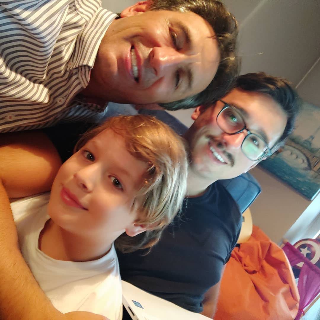 UPADAM U KAFANE I PREPADAM GAZDE! Evo kako se Žika Jakšić MEŠA SINU u posao! (FOTO) 2 7eb097271d535e7350b84f94e7f816631e7cd6b7