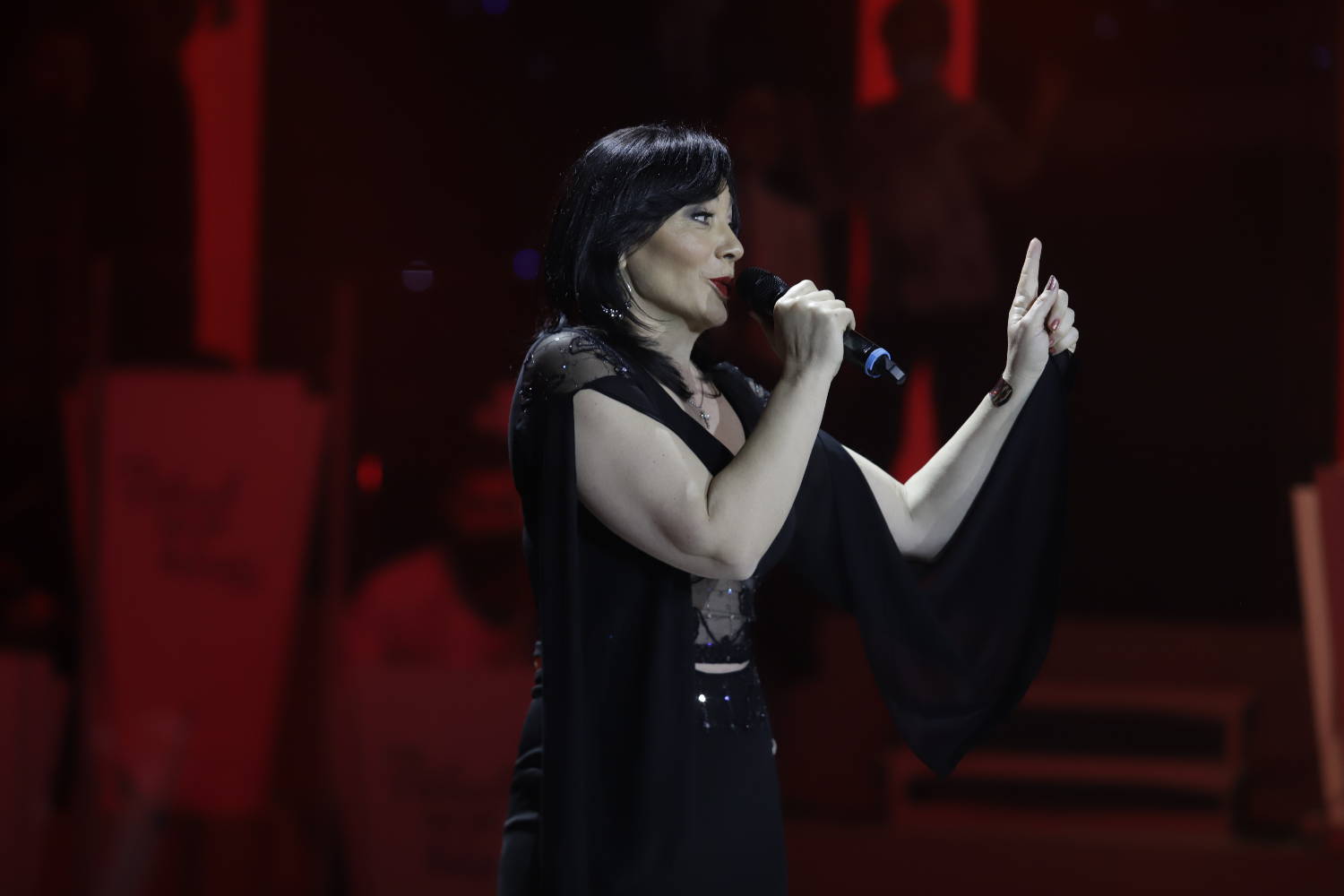 Mirjana Damnjanović ima SJAJAN NAČIN kako da od gosta IZVUČETE BAKŠIŠ, ali nije za svakoga (VIDEO) 3 7f1d8c192ece09d7a14e6d0c9bfd7aa968795ebf