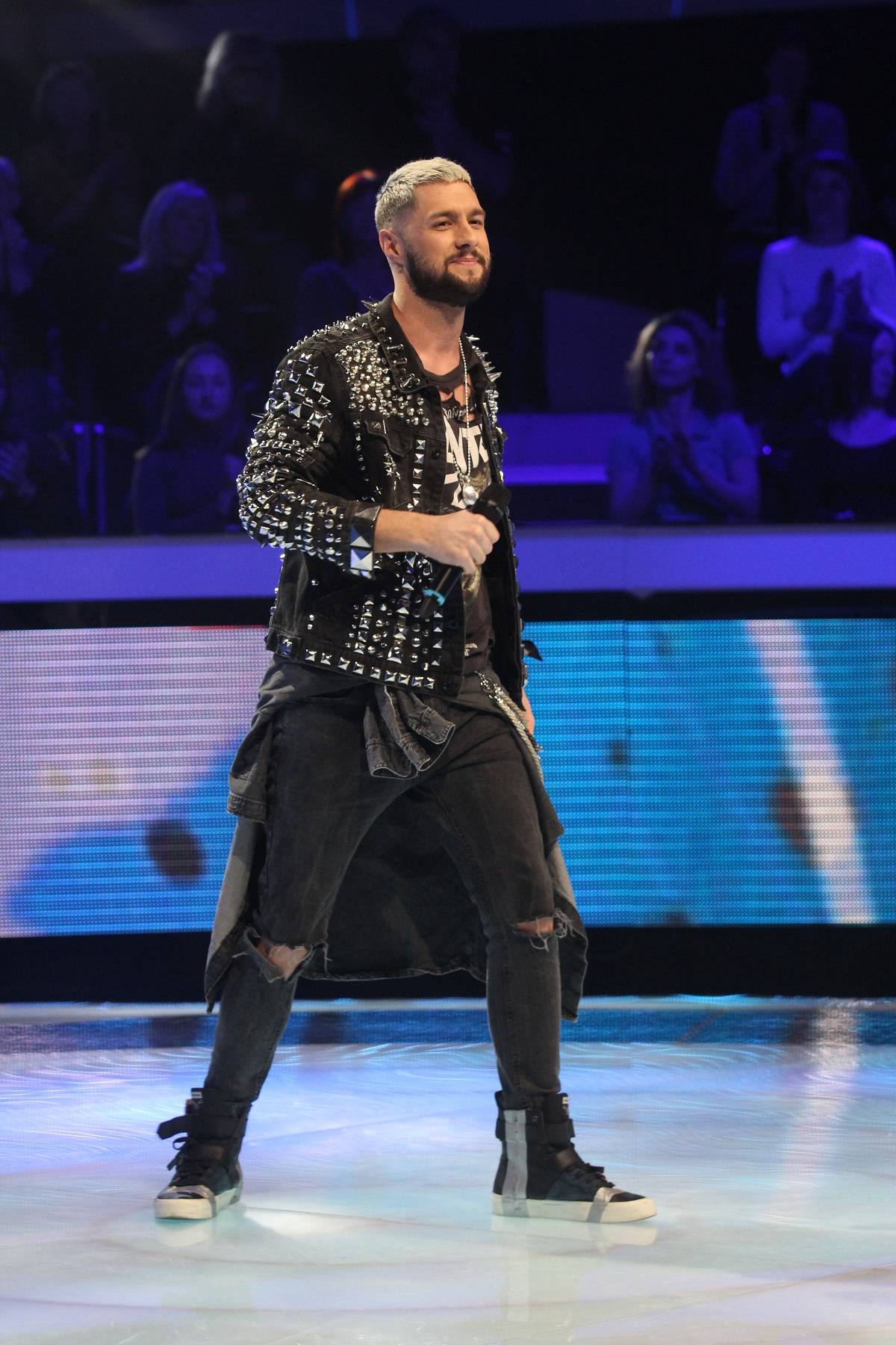 NIKO NIJE IMUN NA LEPOTU Jelena: Ti si pop senzacija, Marija: Bio je užasan! (FOTO) 2 8297e3b4e024f206b5d13aff8c38edc2b8638b48