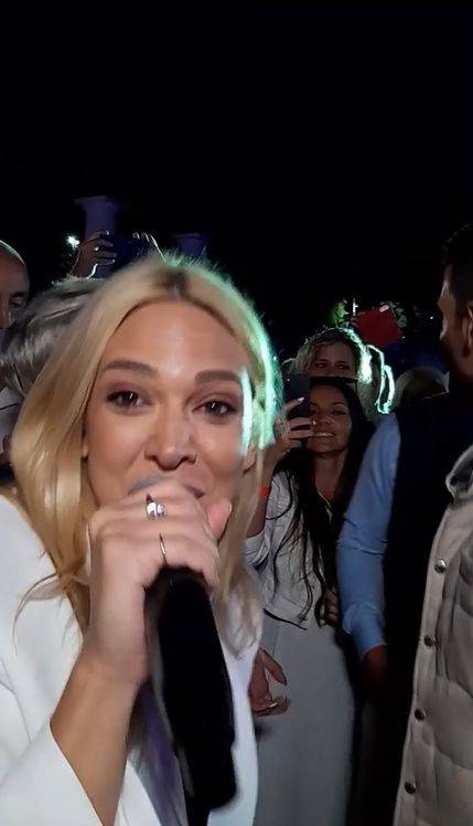 Milica i Đoković ZAPEVALI U GLAS, pevačica zadivljena njegovim talentom (VIDEO) 2 83698010535794d7a920d4745c659b85b477e807