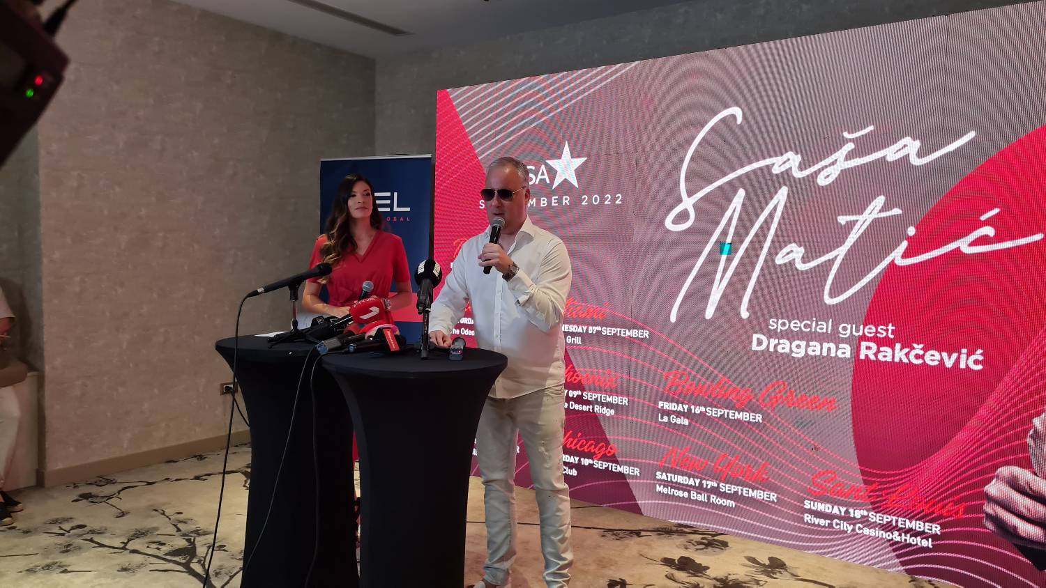 POKLON ZA SVE DAME: Saša Matić zakazao koncert u ARENI, evo i datuma 2 85b54cb76b8adfaad0aad8047c5bc96f1f474679