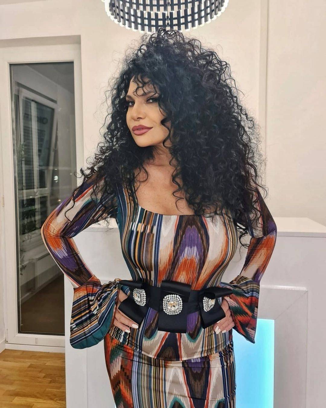 KAKVA TRANSFORMACIJA: Lidija Vukićević promenila frizuru (FOTO) 2 884445cc0c0c69745b17b4a918fa47ad87459a34