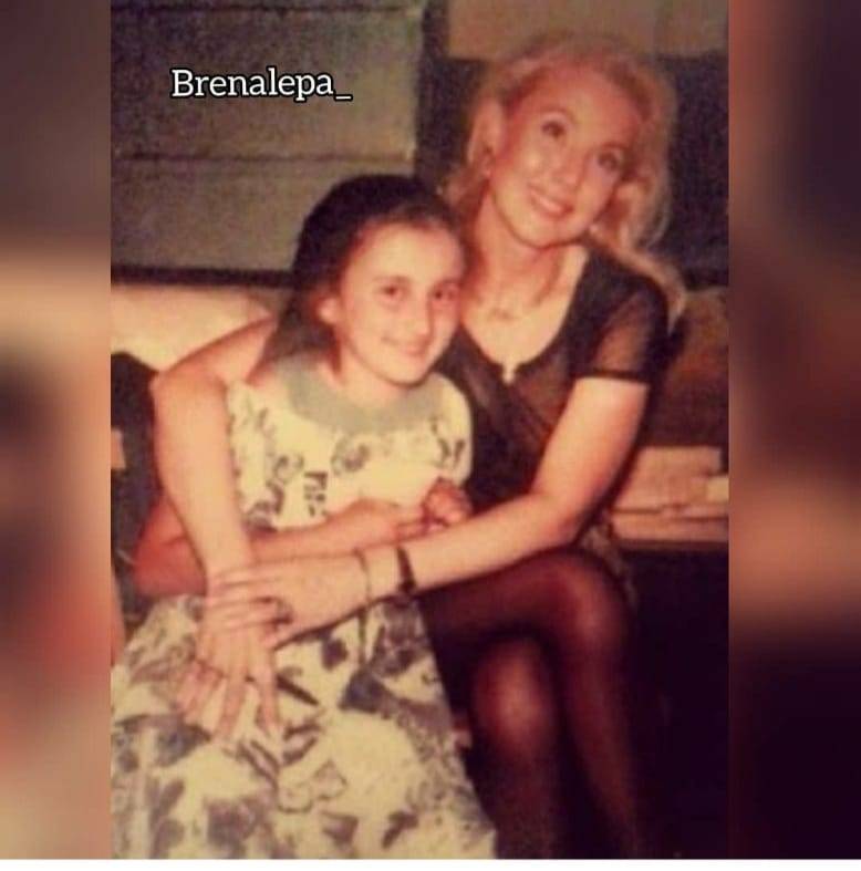 NIKAD VIĐENA FOTKA BRENE I ANDREANE ČEKIĆ: Evo koliko dugo traje njihovo poznanstvo (FOTO) 2 8be5ac113e293d3c5dc07c6e9467777ce2f91db5