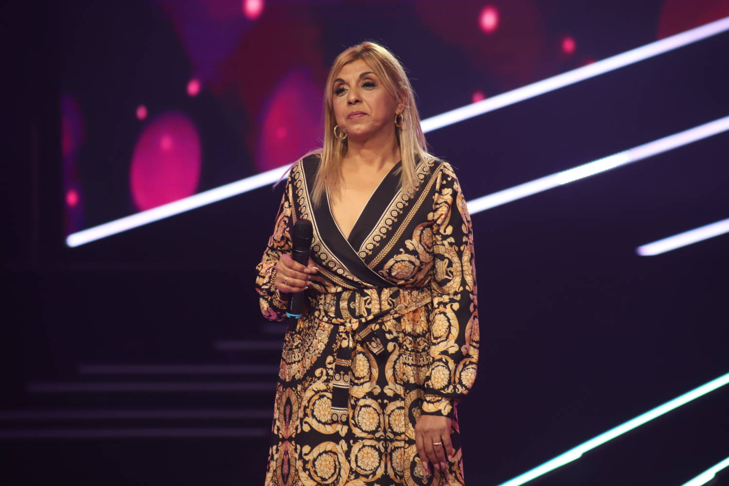 Mala Zlata OTKRILA SVE O VERSAĆE STAJLINGU: "Kupujem sebi krpice, malo Rim, malo Milano" (VIDEO) 4 8cc267229187b9daa6110384dc81cd102d0ca647