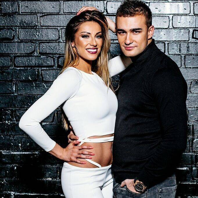 RODITELJI BESNI NA HARISA: Berković našao zamenu, nako Rade smuvao 15 godina stariju 5 8e6bb75f05438af2f9cea4a77dc6e0bc6b2b08b1
