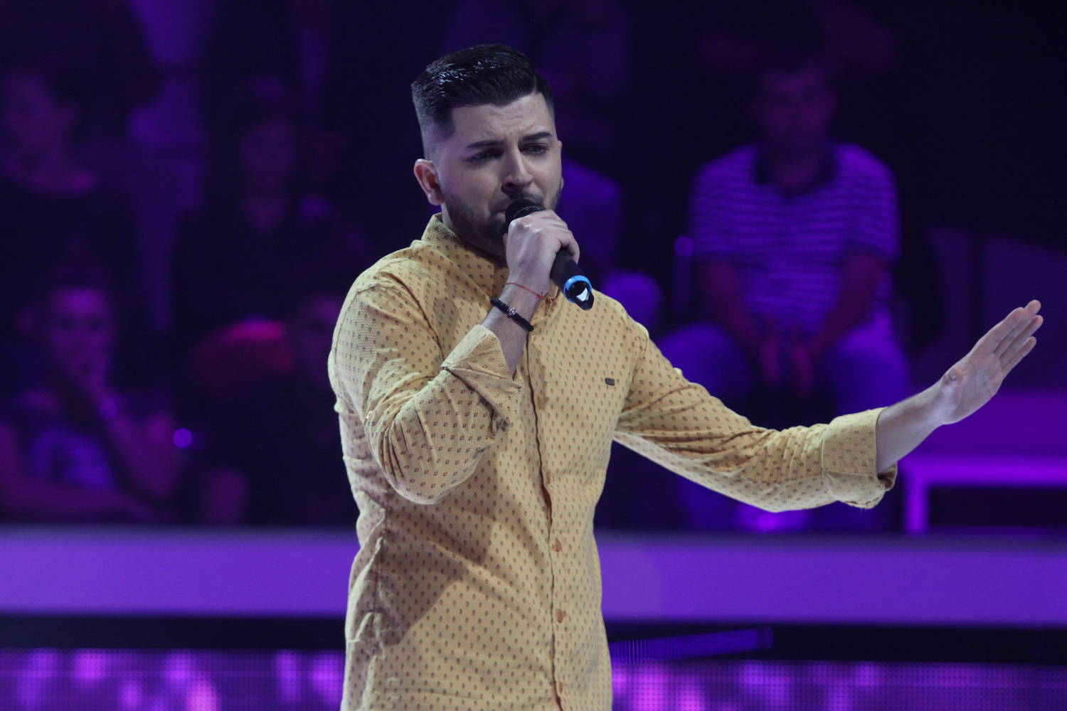 Popović obećao nove fotelje, ali ne i veganski obrok, a za Jankoviće zaključili da su familijarno muzikalni! 2 8f04bed6ea23bfa1df074b982a2c18937dfd8caf
