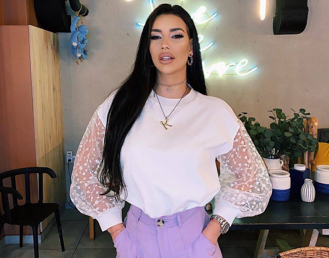 Muzički put započela je u "Zvezdama Granda", a evo ZBOG ČEGA SE KAJE: "Bila sam MLADA I GLUPA" 2 943d43a9e50abb99a0c0cc30fdaf93bcf5aa397f
