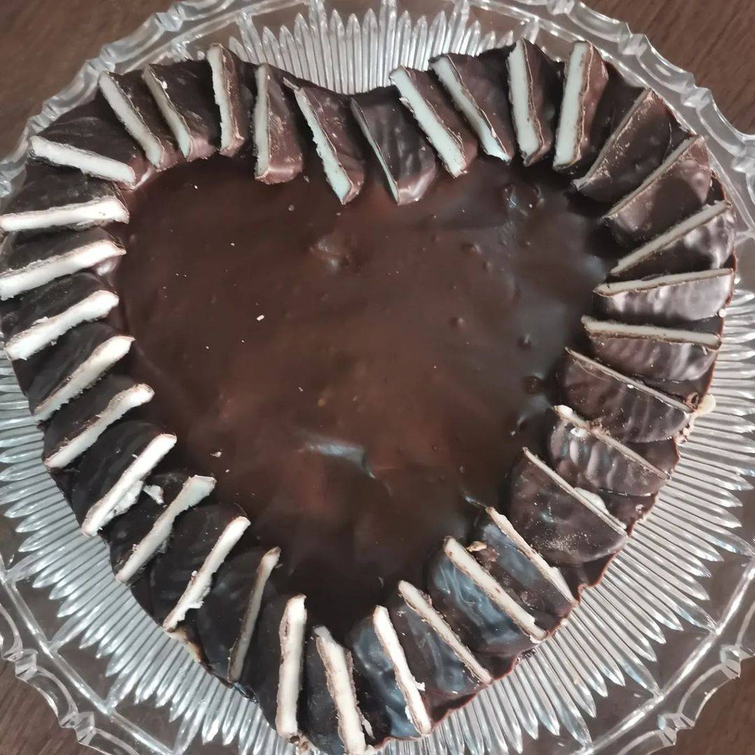BRZO, LAKO I PREUKUSNO: Nepečeni tart sa kestenom i aronijom! 2 945182b6e44fbd213adcaa50865d82c7c7ea882e