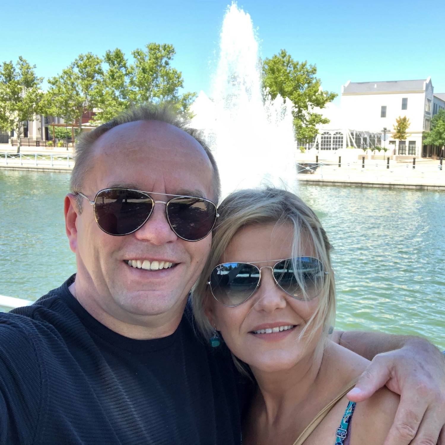 CVETA BIZNIS: Nekadašnji takmičar prodaje nekretnine u Americi i priznaje: "Nikad ne treba odustati" 5 978e492ec01211ea156e668a6bfaef3b42654349