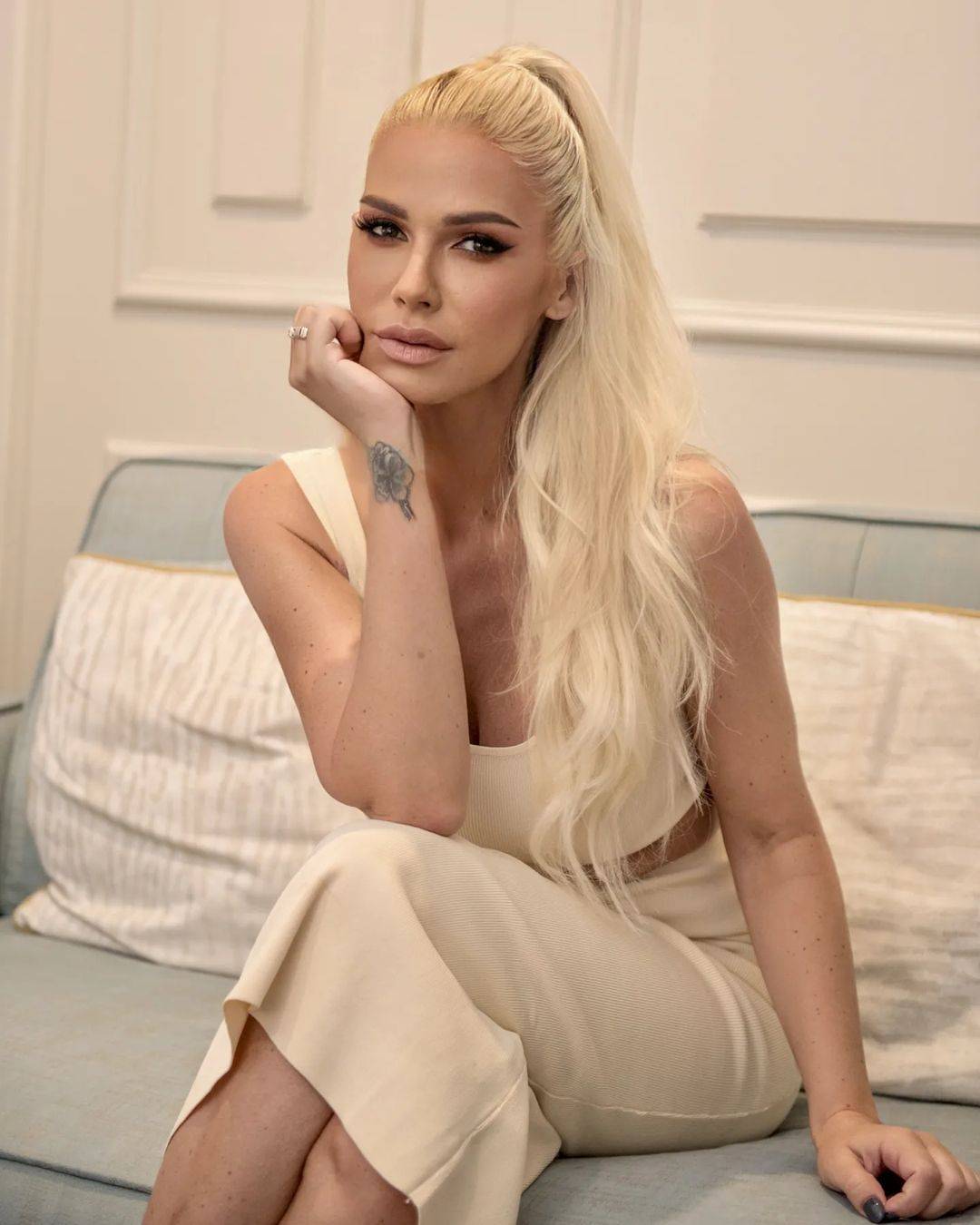 Nataša Bekvalac na meti PREDRASUDA: "Jako su me bolele te stvari" 2 990909e64a4f8262022239d42f4bb7d95e17d949