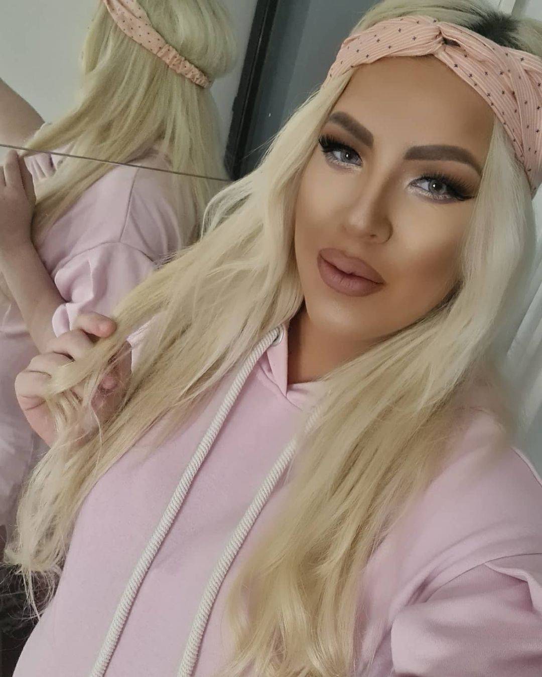 SITNO BROJI DO POROĐAJA Pevačica otkrila pol i ime bebe i stvarno je PRELEPO 2 9ae6e681f2430e6f9be7f0adbb806da7bead7303
