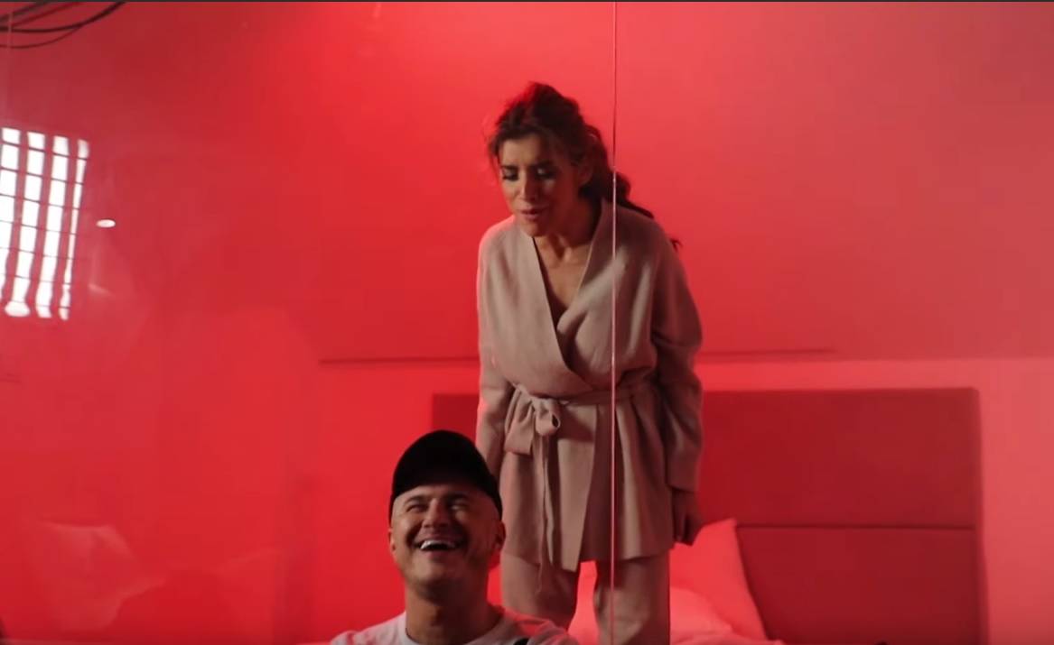 URNEBESNO: Jovani Pajić i Saletu Tropiku najteže bilo da odglume svađe (VIDEO) 2 9bfc6bcfa01cd4aaf22e45171dc6c9aa3223db20