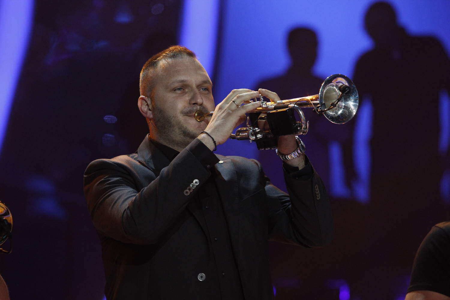 KAKAV ŠOU: Mare pevao, Žika igrao oro (VIDEO) 2 9e0ecbef60ca636f69fcd39b28c455cf62ab2142