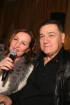 Ana Bekuta rasplakala publiku emotivnom objavom: "Na Milutinovom grobu pronašla sam ovo cveće i poruku" (VIDEO) 2 a238b6cc6603983bcc23f9217a48dd92849d0d0e