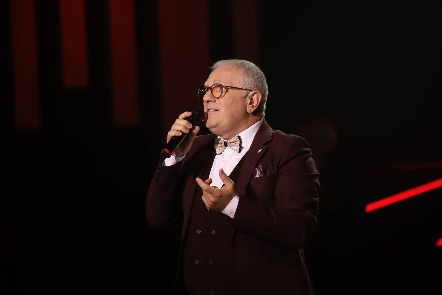 KAFANSKI MIKS Željka Samardžića OPLEMENIO studio, jedan detalj budi neizmernu TUGU (VIDEO) 2 a3483553cd9ebd94315814879523884695d1f558