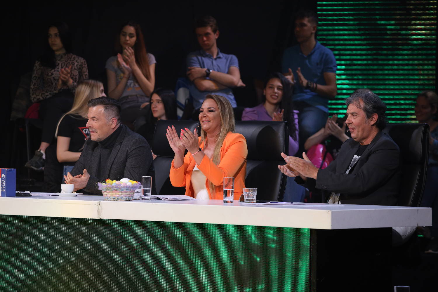 ŠTA ĆE REĆI MUŽ? Bilja Sečivanović OČARANA kandidatom: "UDATA SAM, NE SMEM" (VIDEO) 4 a407492e1d6f2169c50e32cb54c958952ad9c287