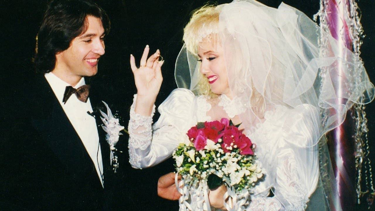 SVADBE O KOJIMA SE PRIČALO Pogledajte kako su na svom venčanju izgledali Brena, Ceca, Saša Popović, Žika Jakšić, JK (FOTO) 2 a43b8df807eec43f221adb391842bf56db05dd03