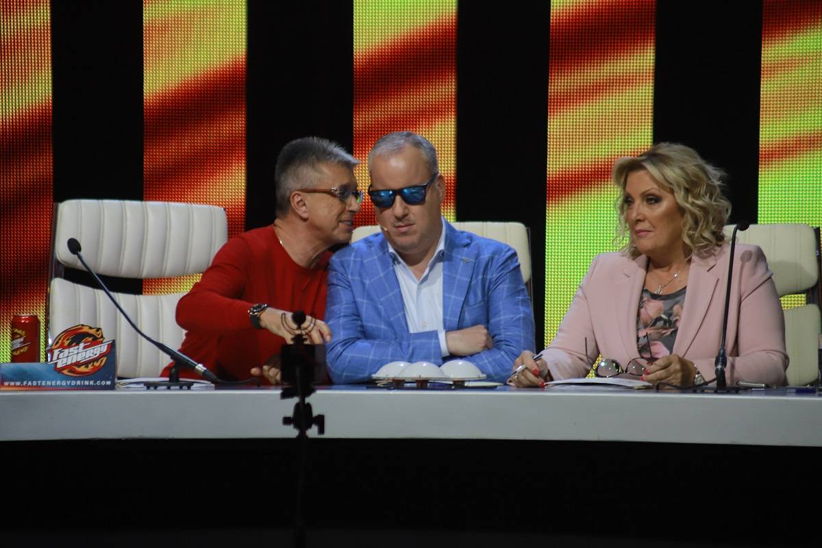 Marija na OSMATRAČNICI, Jelena i Viki u "LJUBAVI"? Zavirite u BESKTEJDŽ "Zvezda Granda" (FOTO) 2 a546085451d9f4288925cf339d90253a3bea4762