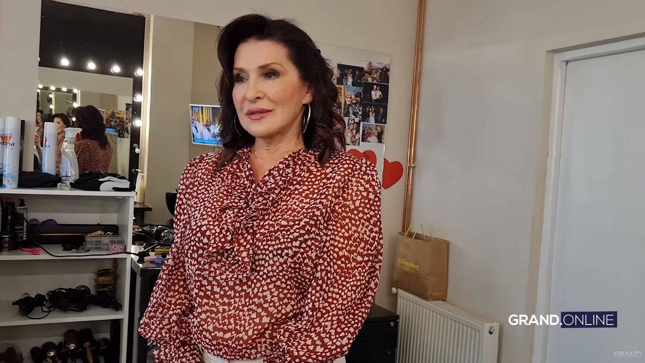 "NAJTEŽE SU MI NOĆI" Nakon gubitka supruga ništa nije isto u životu Milene Plavšić (VIDEO) 2 a7d6824c776fab7d46aed1b1dc02b4629c10e449