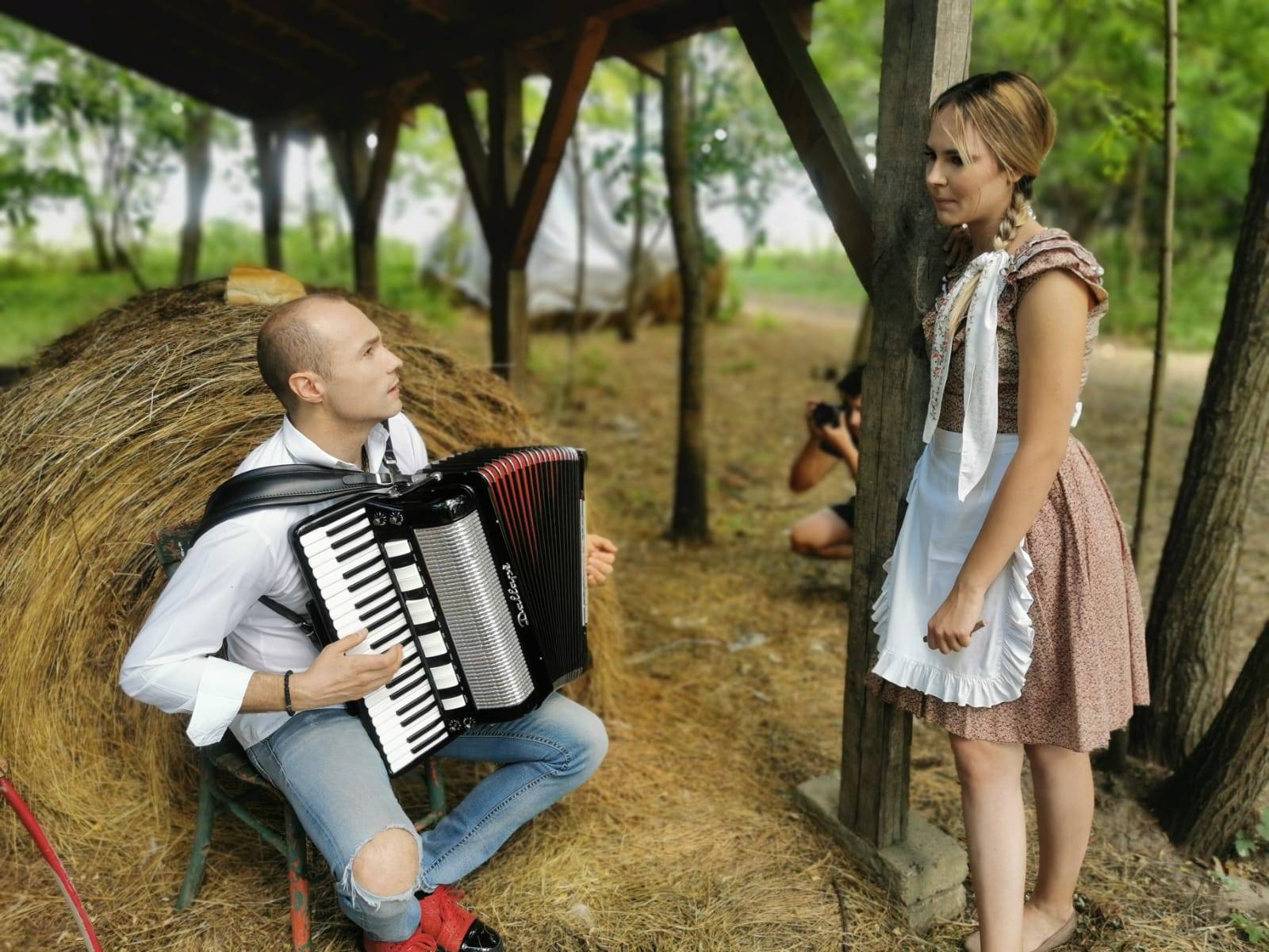 OVO SMO ČEKALI Stiže spoj tradicije i modernog, a donose ga dva virtuoza 2 a8a7cff2ce8fa6b338c621b6b58880686c8e5cb0