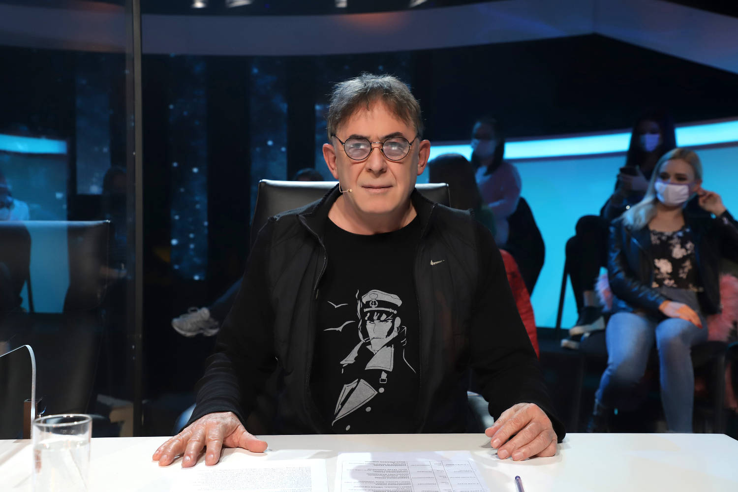 "Pisalo se da sam gej" Mima Karadžić uspešno skrivao emotivne partnerke, a mnogi ne znaju da je bio i u braku (FOTO) 5 a9bad2a1bf084476d686c5f182124908934a5dd9
