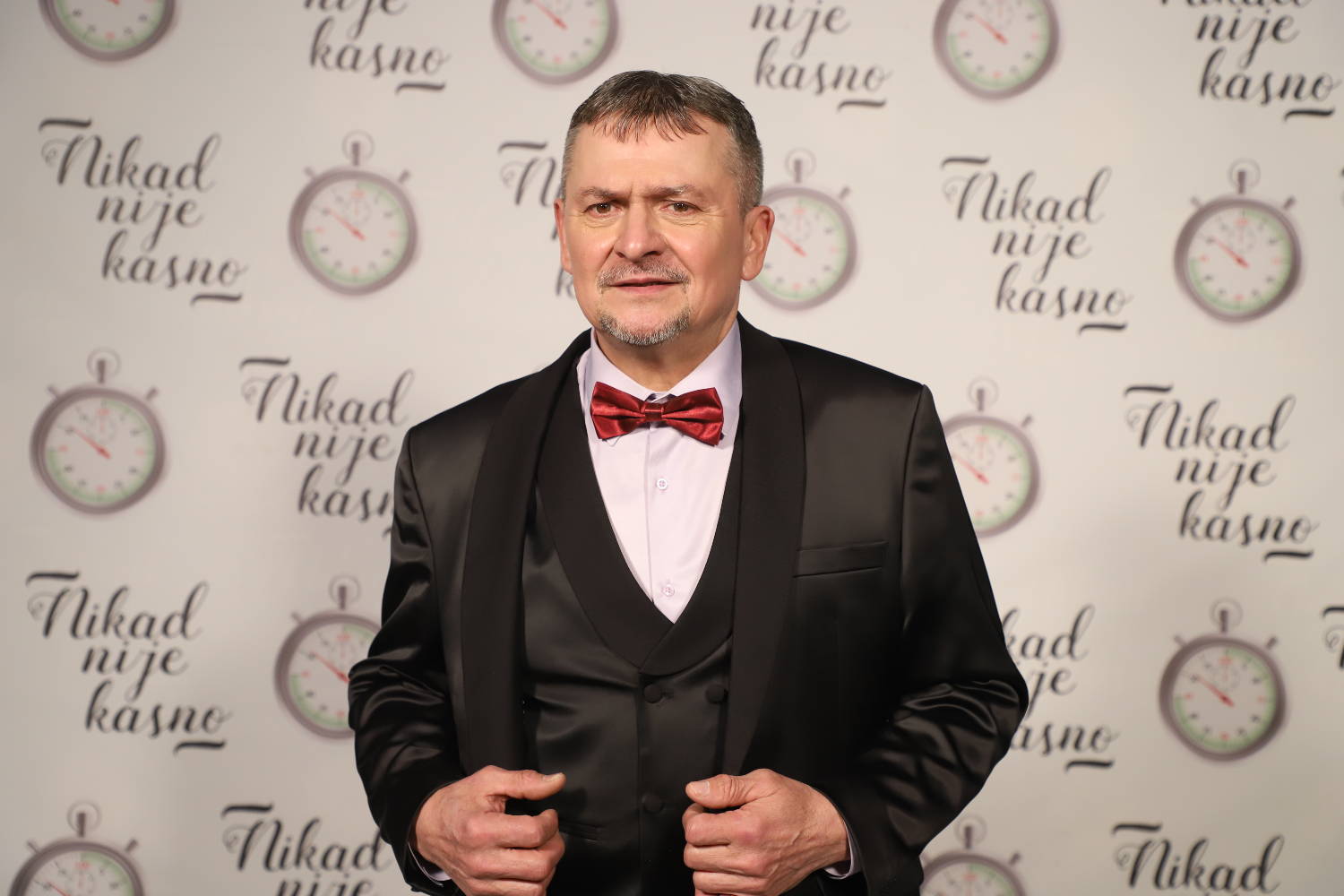 NEZGODNA SITUACIJA: Takmičaru na snimanju nestao novčanik, a evo kod koga je završio (VIDEO) 2 aa58ebd428a12146f8f4711b05524cf343998dce