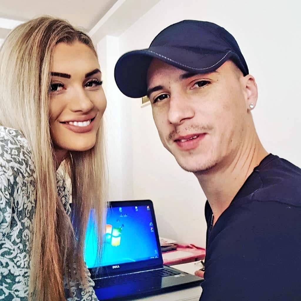 Slavlje u domu Mitrovića! Pevačeva mezimica napunila 5 godina! 2 abedce171f29f0786f38275347cce40e120ad972