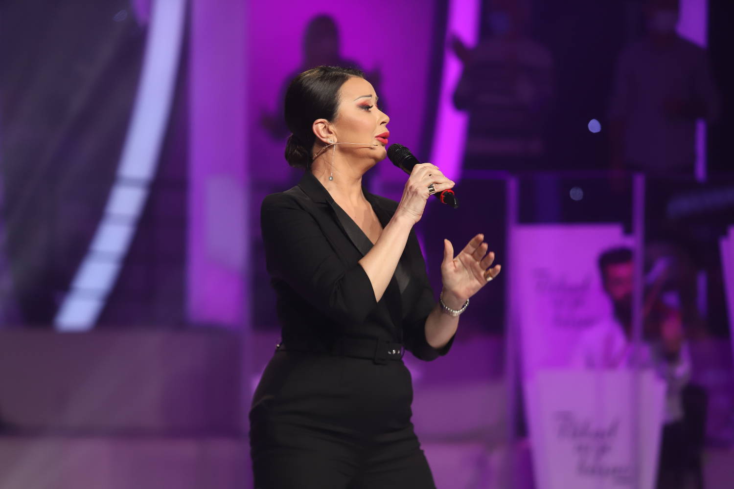 Šta se to sprema večeras? Dragana PUSTILA GLAS, a za njom i celo Žikino ODELJENJE! (VIDEO) 3 ac0d1d81a8b3df9ecbd63aed6d2a5669e689f742