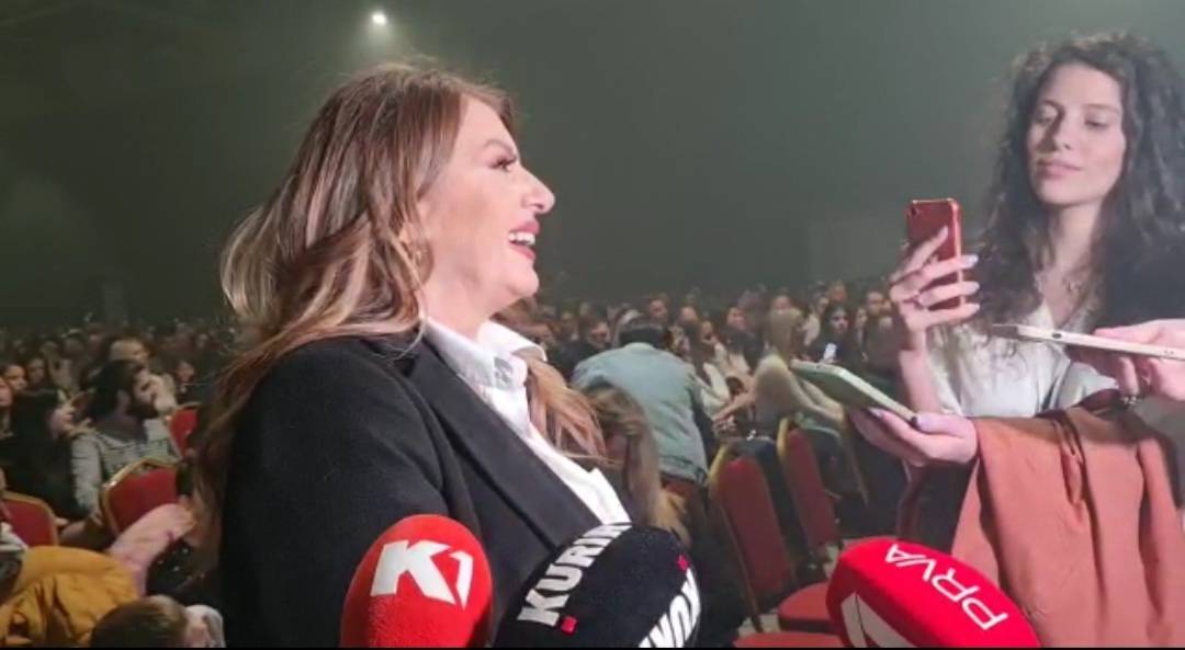 JEDINA PODRŠKA: Viki Miljković otkrila zašto ostali članovi žirija ZVEZDA GRANDA nisu došli na Marijin koncert (VIDEO) 3 b0369bcc389989c5e7f6e62f0dd8dcfbeda9b11f