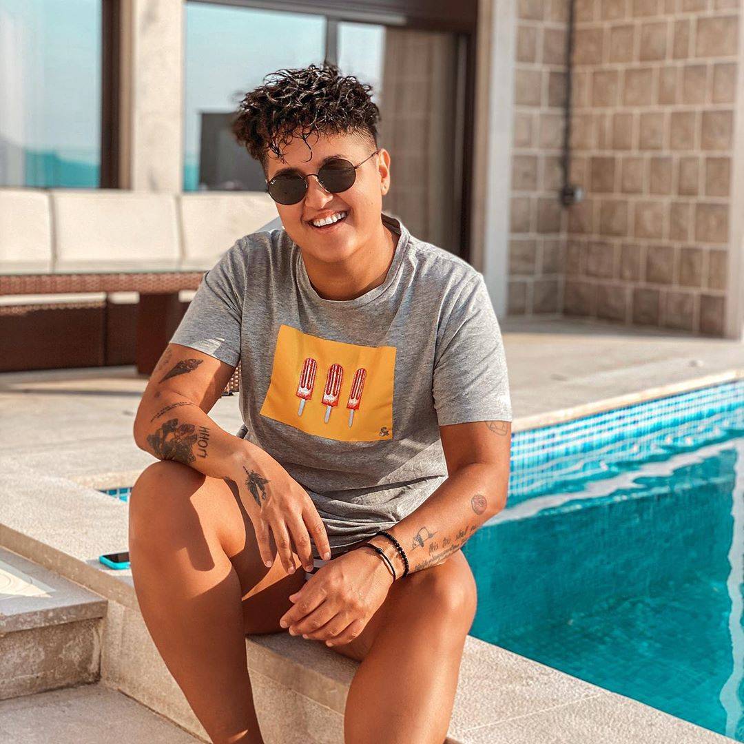 Šerifovićka POSTAJE YOUTUBER! Odlučila da batali pevanje ''Nema se para!'' (VIDEO) 2 b2ad65d47f0e22063632c202a7d318895e54b91b