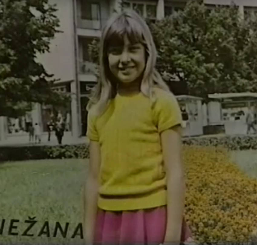 Imala je 10 godina kad je izdala prvu ploču: Ova devojčica je kasnije postala kraljica narodne muzike (FOTO) 2 b55b3c5892eddf15ae0412b368267591204e4530