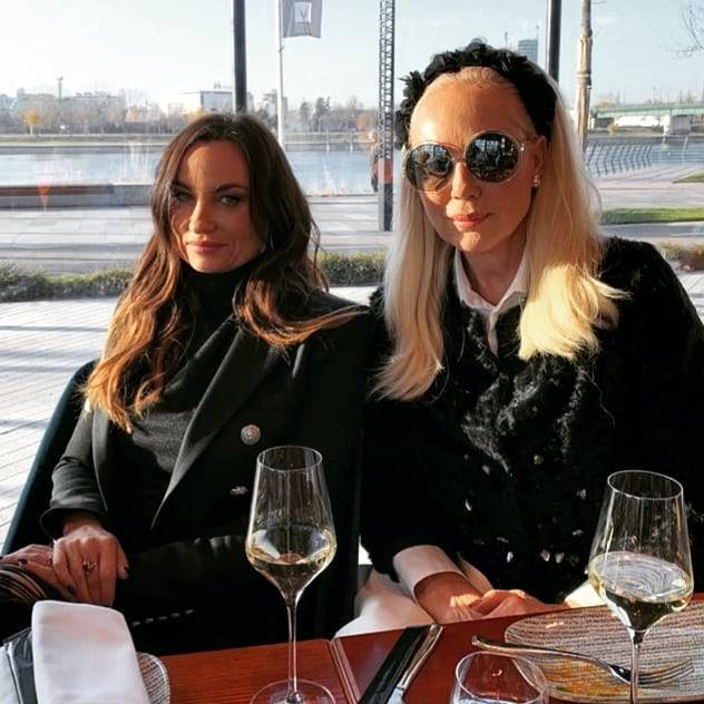 Aleksandra zbog mame zasukala rukave, pa pokazala šta UME! (FOTO) 2 b5bb0888895cfb80dde1472402f7839af5a22b90